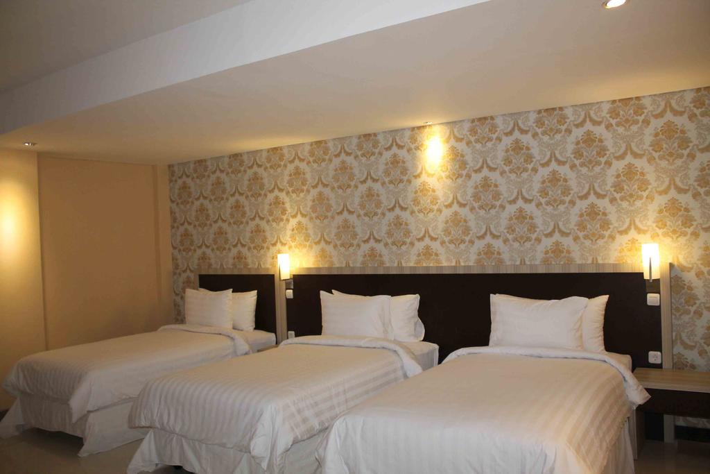 Sylvia Hotel Premier Kupang Kupang  Kamer foto