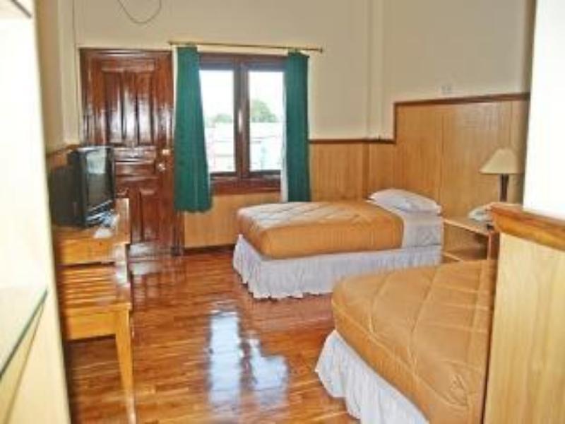 Sylvia Hotel Premier Kupang Kupang  Buitenkant foto